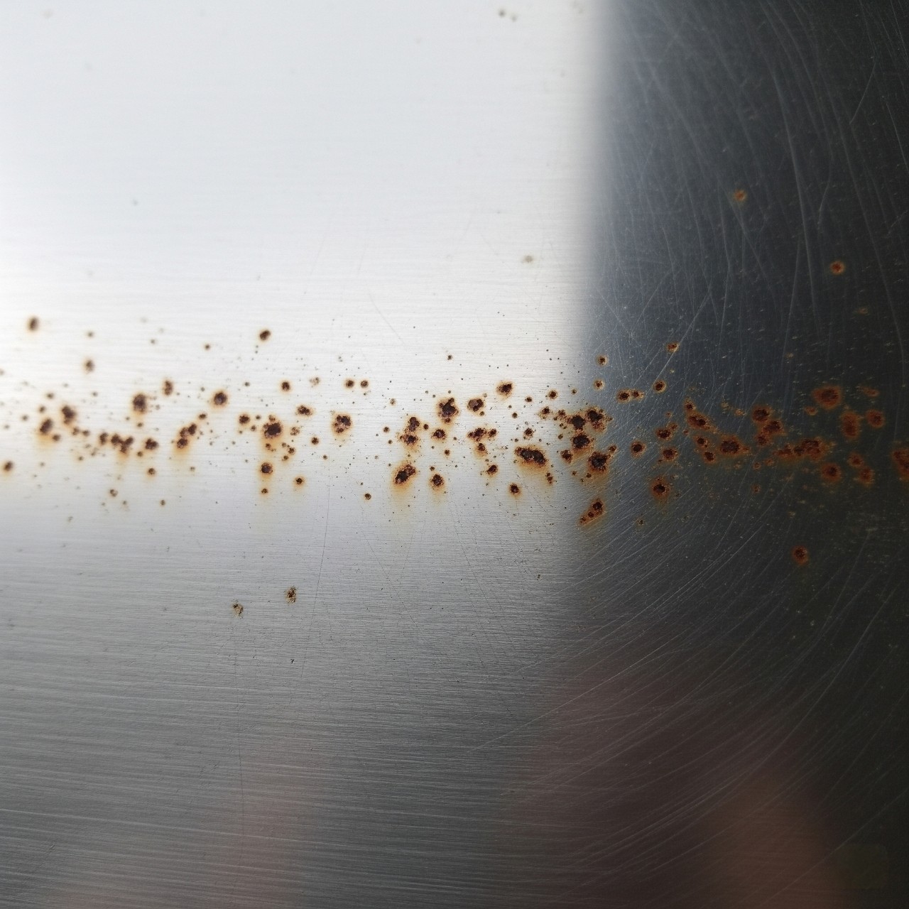 how to remove rust from stainless steel​